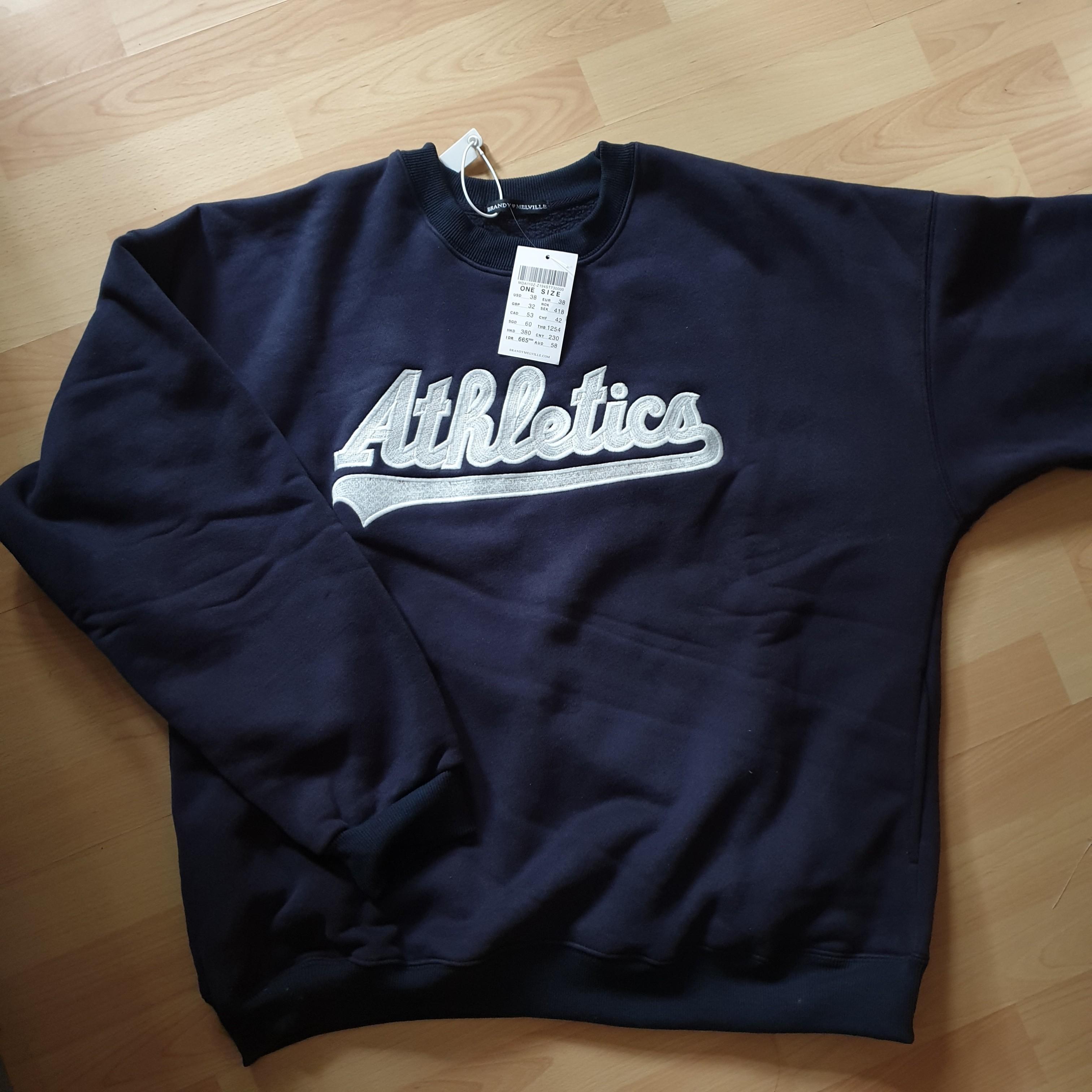 Brandy melville 2025 athletics sweatshirt