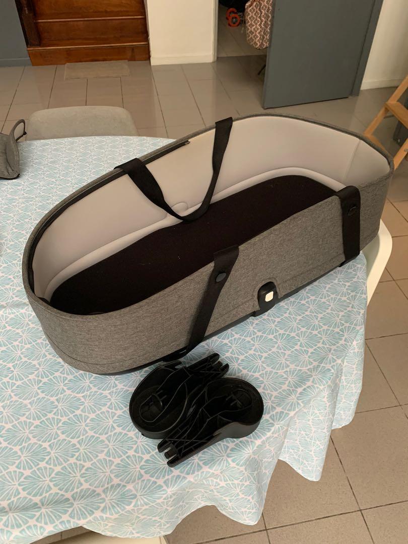 Bugaboo Bee 5 Bassinet + FREE insert cushion, Babies & Kids, Going Out ...
