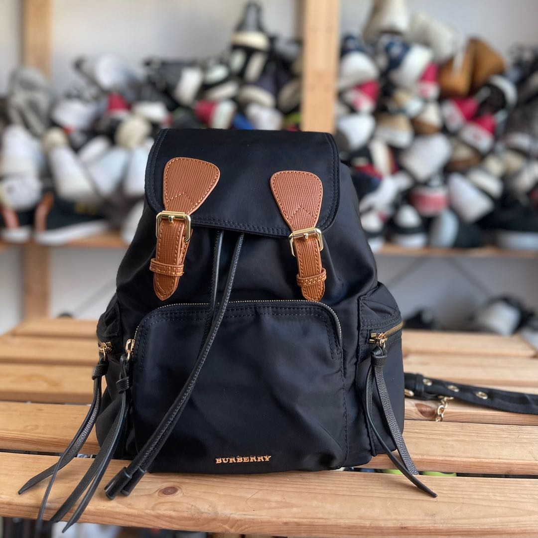 Burberry discount backpack used