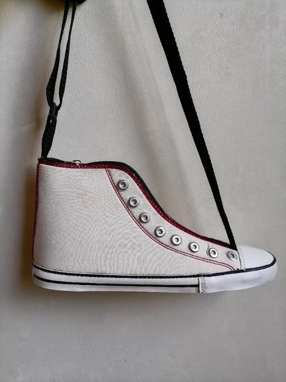 Converse best sale shoe purse