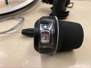 （分類：）位於 。 由 eric_5ch 提交（商品編號 1060617541，圖片 1）。簡介： 。