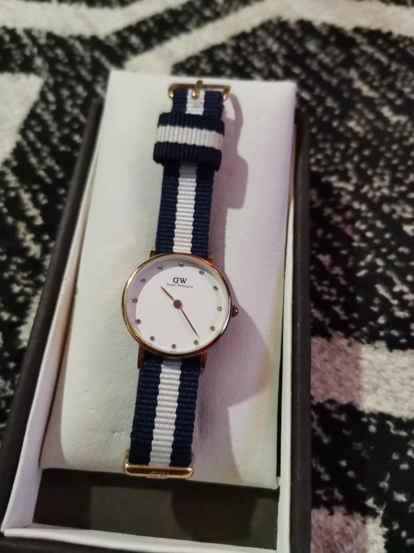 DW Glasgow Blue and White Ladies Watch DW00100082 Women s Fashion Watches Accessories Watches on Carousell