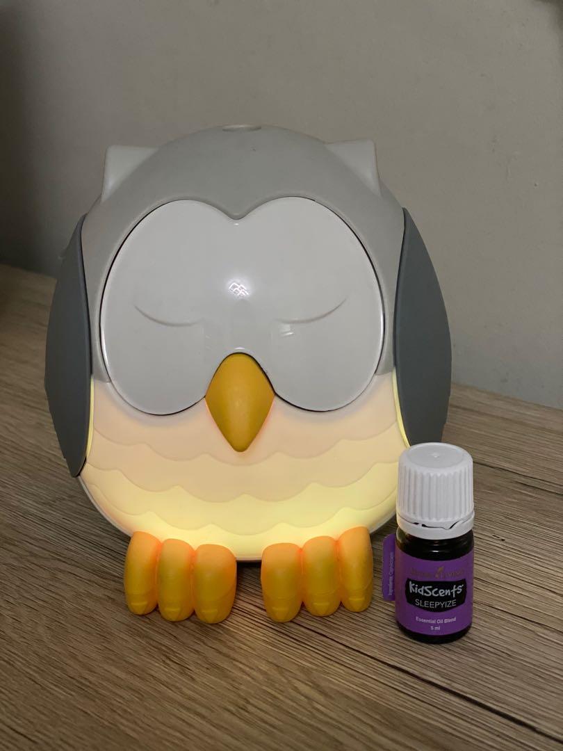 Feather Owl diffuser w/ Sleepyize 5ml (Category: Other Baby Bathing & Changing Needs) located in Las Pinas. Submitted by m_tec (Listing ID 1060552471, Image 1). Description: Feather owl diffuser w/ 5ml sleepyize essential oil Help your child settle in and sleep tight by diffusing or massaging this peaceful aroma directly before a nap or bedtime. Carefully blended with a variety of calming, quieting oils, SleepyIze™ promotes an atmosphere conduciv