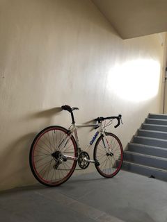 (Category: ) located in . Submitted by Bikethusiast (Listing ID 1060531507, Image 1). Description: .