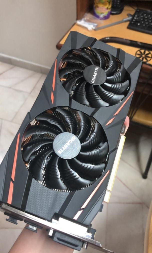 Gigabyte Rx580 8GB Computers Tech Parts Accessories