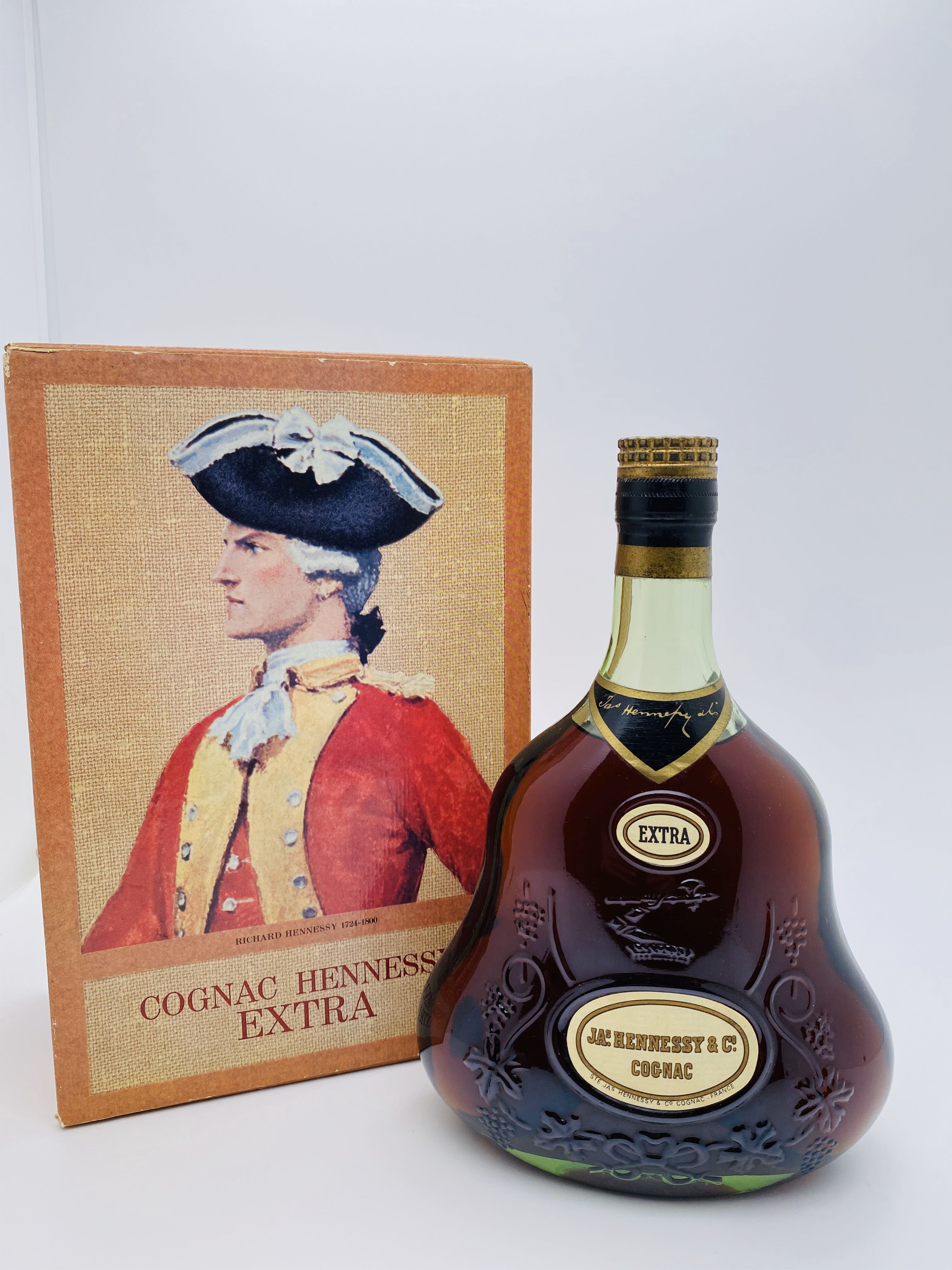 Hennessy Extra Cognac 700ml 軒尼詩牛仔字雙貼頂級的干邑, 嘢食& 嘢飲