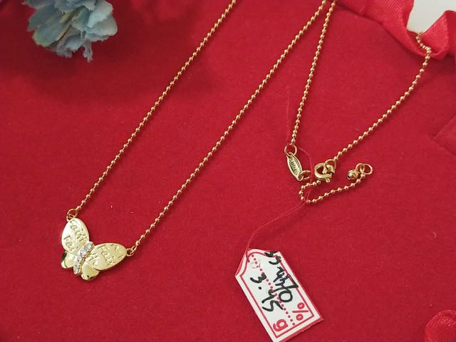 Kalung Emas Tanya Harga Ya Mau Yang Model Mana Fesyen Wanita Perhiasan Di Carousell Kalung Emas Tanya Harga Ya Mau Yang Model Mana Fesyen Wanita Perhiasan Di Carousell