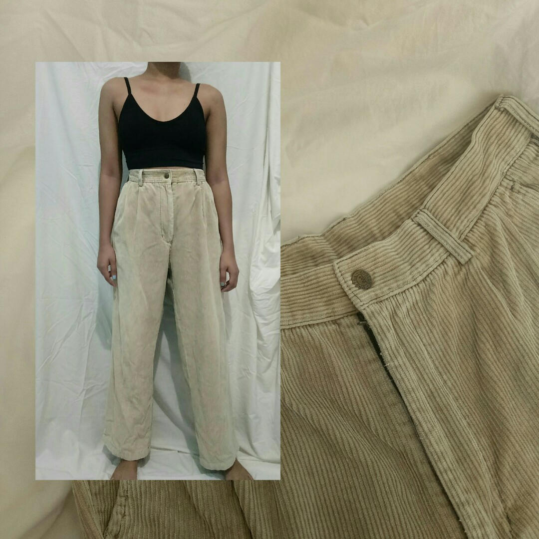 baggy khaki jeans