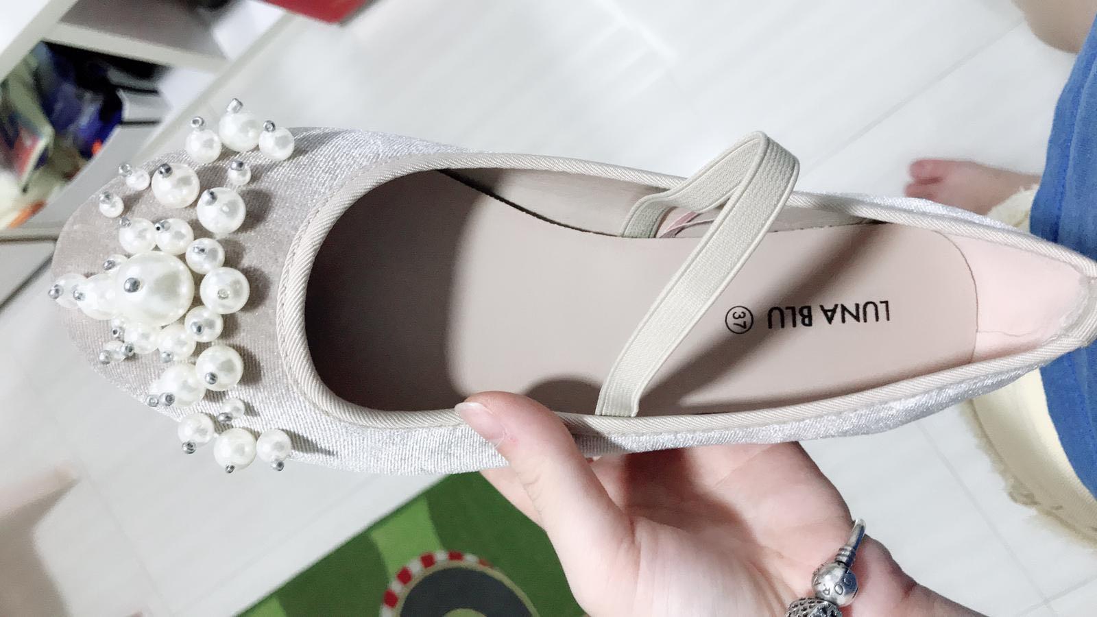 Luna sales blue shoes