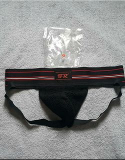 (Category: ) located in . Submitted by menwearstore68000 (Listing ID 1060557010, Image 1). Description: .