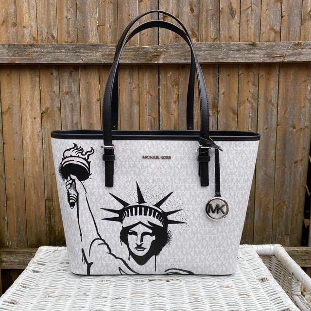 Michael Kors New York City Jet Set Travel Medium Carryall Tote in Signature  Bright White, Women's Fashion, Bags & Wallets, Clutches on Carousell