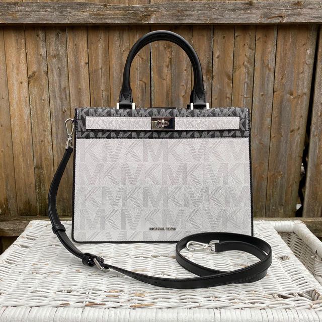 Michael Kors Emmy Saffiano Leather Medium Crossbody In Black, Women's  Fashion, Bags & Wallets, Purses & Pouches on Carousell