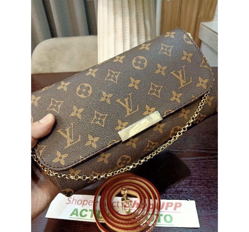 LOUIS VUITTON CHAIN SLING BAG (REPLICA), Women's Fashion, Bags & Wallets,  Purses & Pouches on Carousell