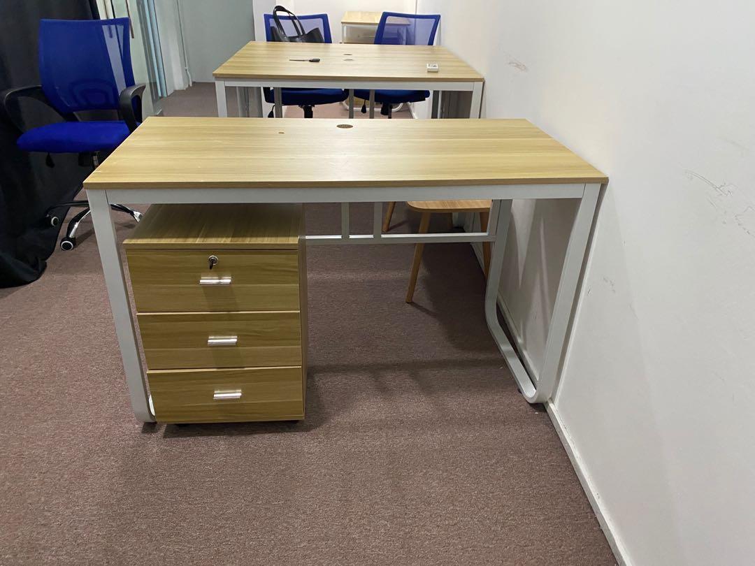 Office Table (Category: Tables & Sets) located in Singapore. Submitted by redtopauction (Listing ID 1060447708, Image 1). Description: 4 x office tables (Drawer not included) Shifting out of my office so I’m clearing these tables. They are in good condition, but might have some chipped corners. Overall still good because barely used. Dimension (rough estimation): See picture Pls arrange for ur own movers because I’m already letting go at a low pr