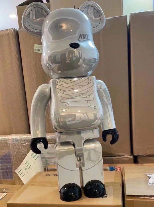 bearbrick nike sb 2020 white