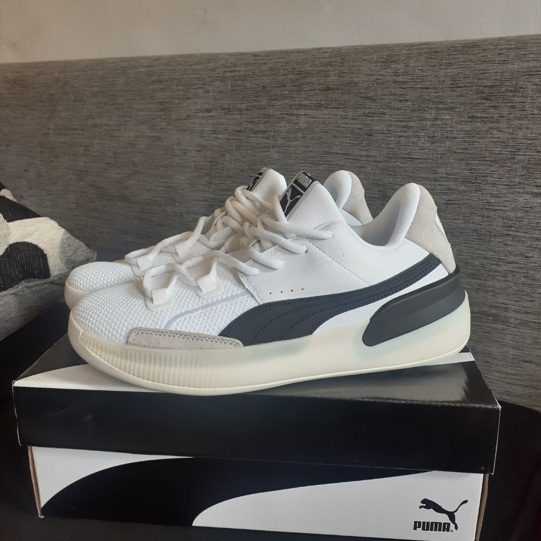 Puma Clyde Hardwood Fesyen Pria Sepatu Sneakers di Carousell