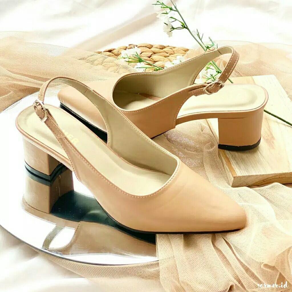 Sepatu sandal heels