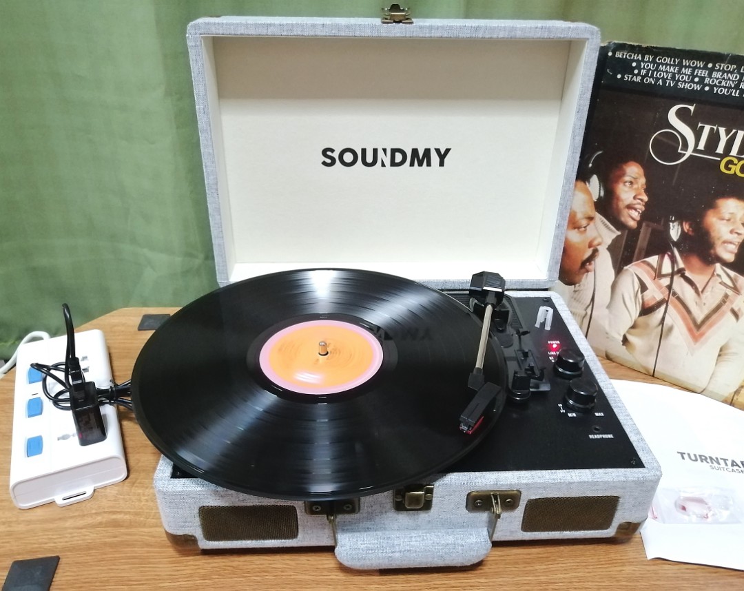Soundmy Briefcase Turntable Vinyl Record Player with Bluetooth IN and