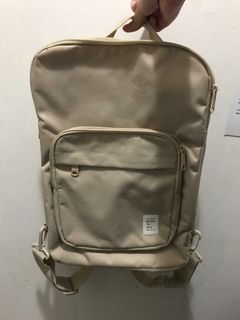 （分類：）位於 。 由 i.want.to.declutter 提交（商品編號 1060572343，圖片 1）。簡介： 。
