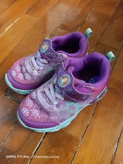 (Category: ) located in . Submitted by twinniescorner (Listing ID 1060479548, Image 1). Description: .