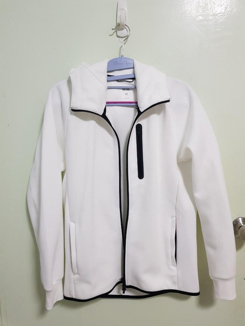 Uniqlo white hotsell jacket mens