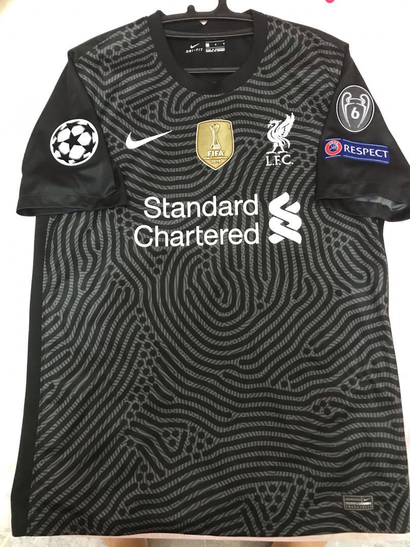 Adidas nmd hot sale liverpool kit