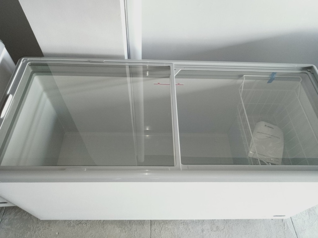 Chest Type Freezer Glass, TV & Home Appliances, Kitchen Appliances