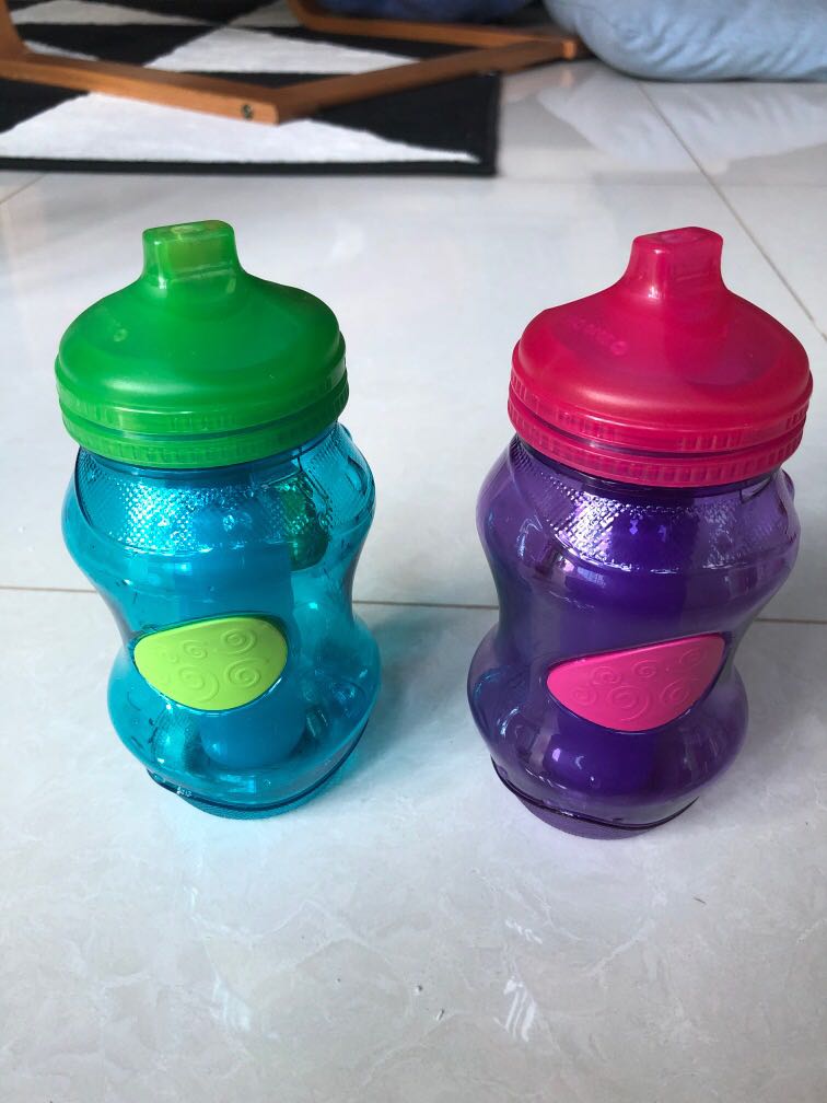 Boon Swig Toddler Silicone Straw Cup 9 Ounces Mint