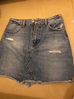 (Category: ) located in . Submitted by dyx_00 (Listing ID 1060700403, Image 1). Description: .