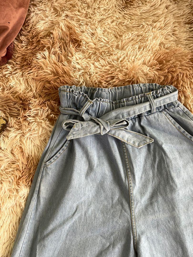 denim square pants (Category: Other Bottoms) located in Dasmarinas. Submitted by giochie (Listing ID 1060729741, Image 3). Description: ✿ fits xs-m ✿ in pristine condition ✿ you can pm me for a when worn pic! ✿ no joy reservers please happy shopping! 🤎 all items are disinfected prior to shipping~ .