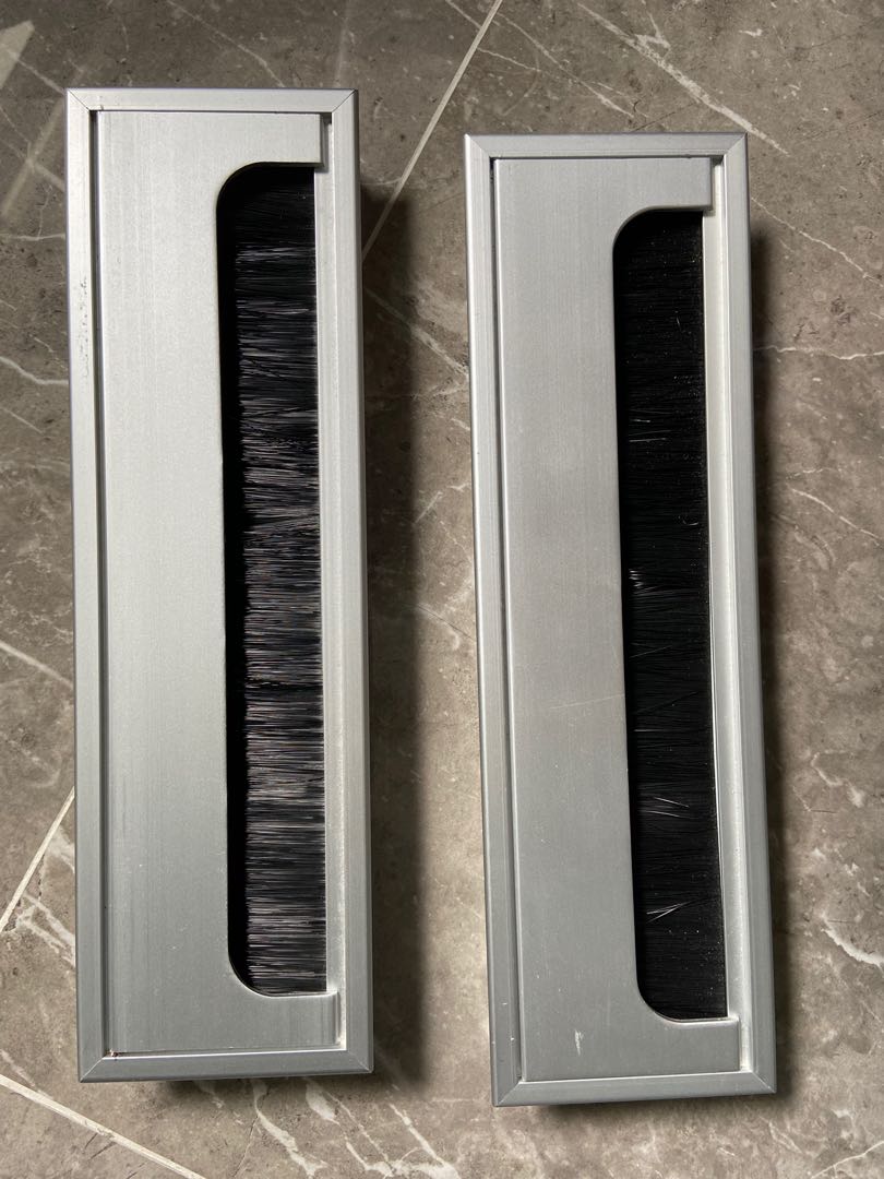 Flip up box table cable management, Furniture & Home Living, Furniture