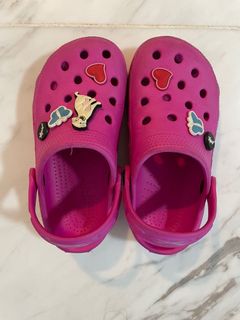 (Category: ) located in . Submitted by almaluboutique (Listing ID 1060768244, Image 1). Description: .