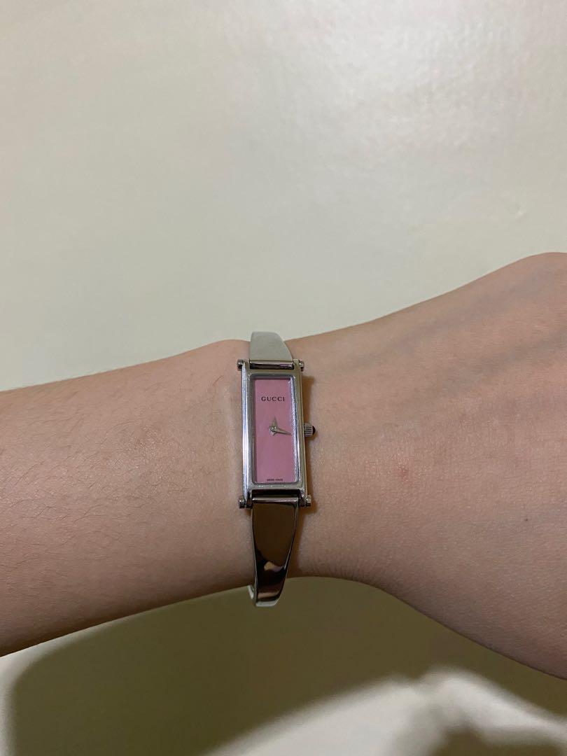 Gucci 1500L Pink Dial Bangle Watch 