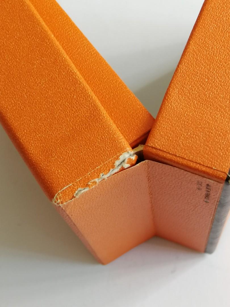 Available 18. Authentic Hermes Bracelet Box (Size 8.5 x 8.5 x 4.5