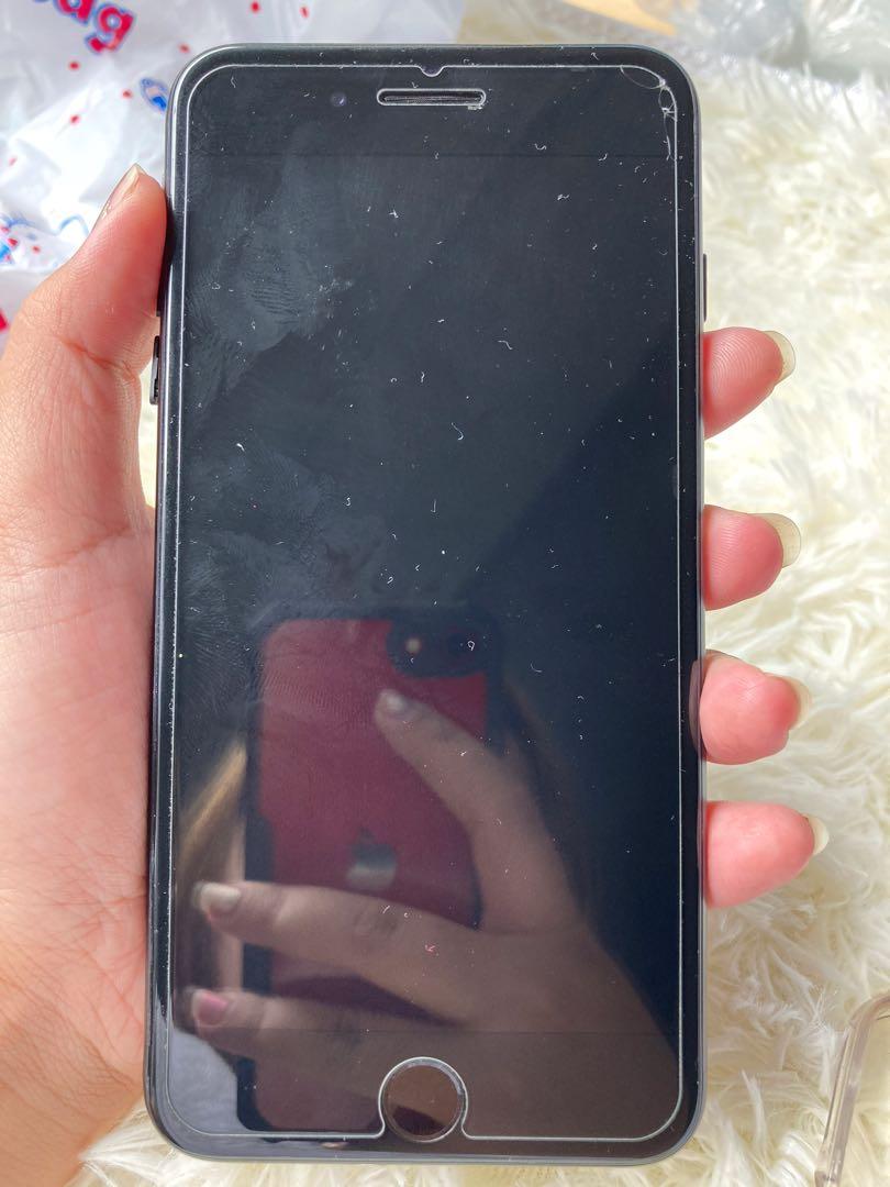 iPhone 7+ 128gb Matte Black (Category: iPhone 7 Series) located in Quezon City. Submitted by jpmonlineshop2019 (Listing ID 1060687572, Image 3). Description: iPhone 7+ 128gb 2nd Hand RFS: Need cash ✅NTC Approved ✅Openline ✅Wifi, Data working ✅Makinis ✅100% Battery Health ✅All in good condition Issue: hindi gumagana yung volume down na button sa gilid pero over all working po unit. 😊 For faster transactions please message me 0920539411 or faceboo