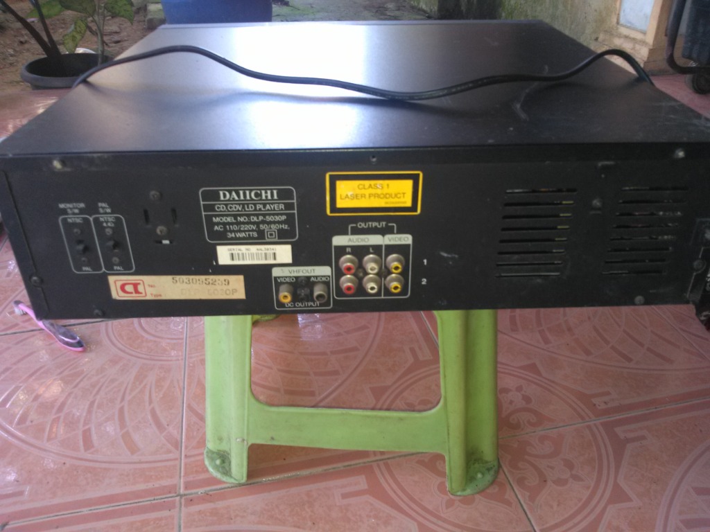 Laser Disc Player Daiichi JADUL, Elektronik, Lainnya di Carousell