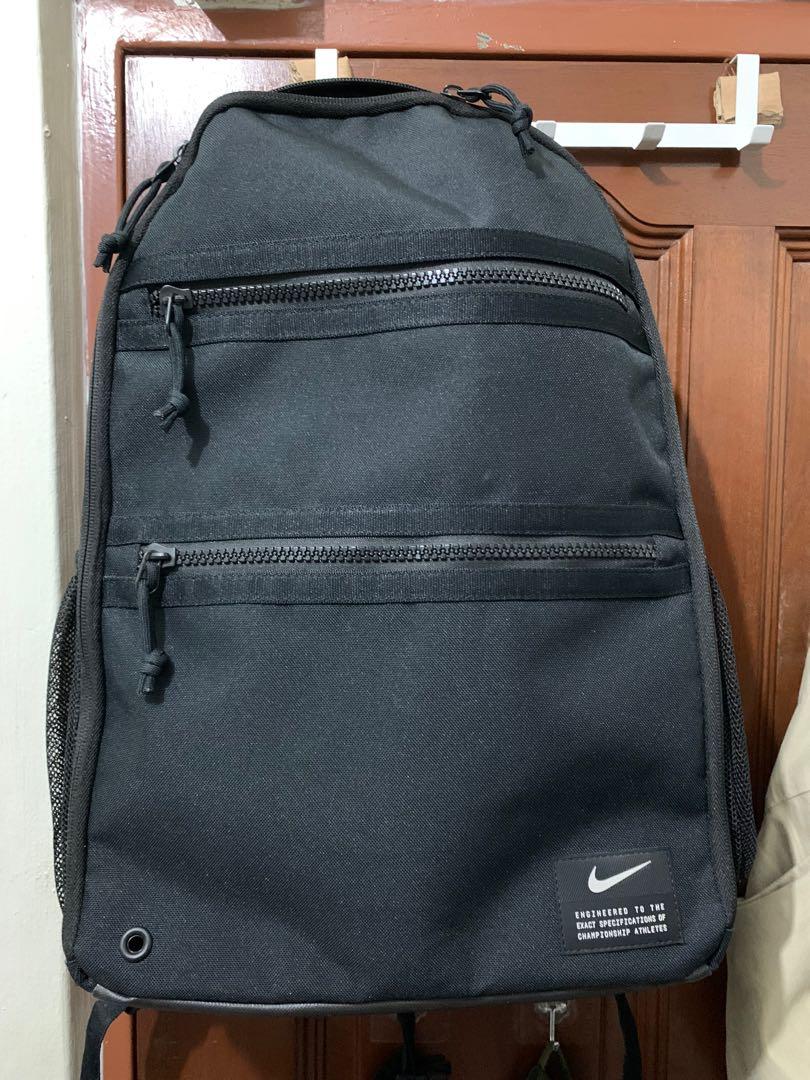 Nike utility heat backpack hotsell review