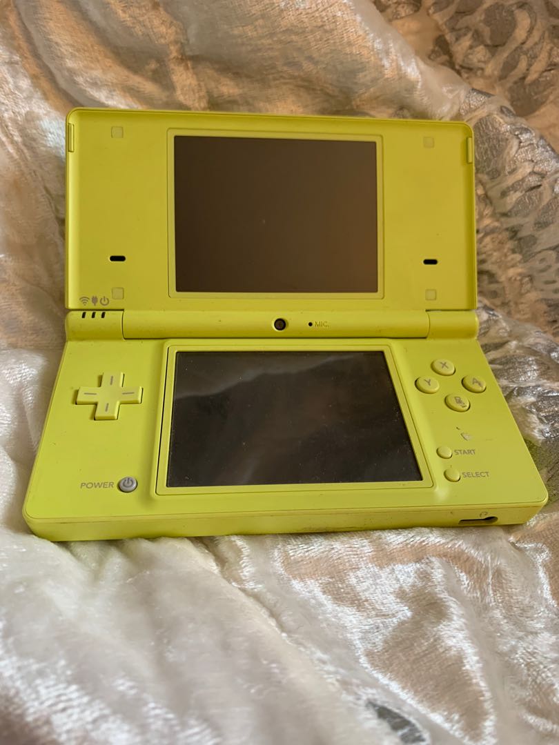 Nintendo Dsi 遊戲機 遊戲機器材 Carousell