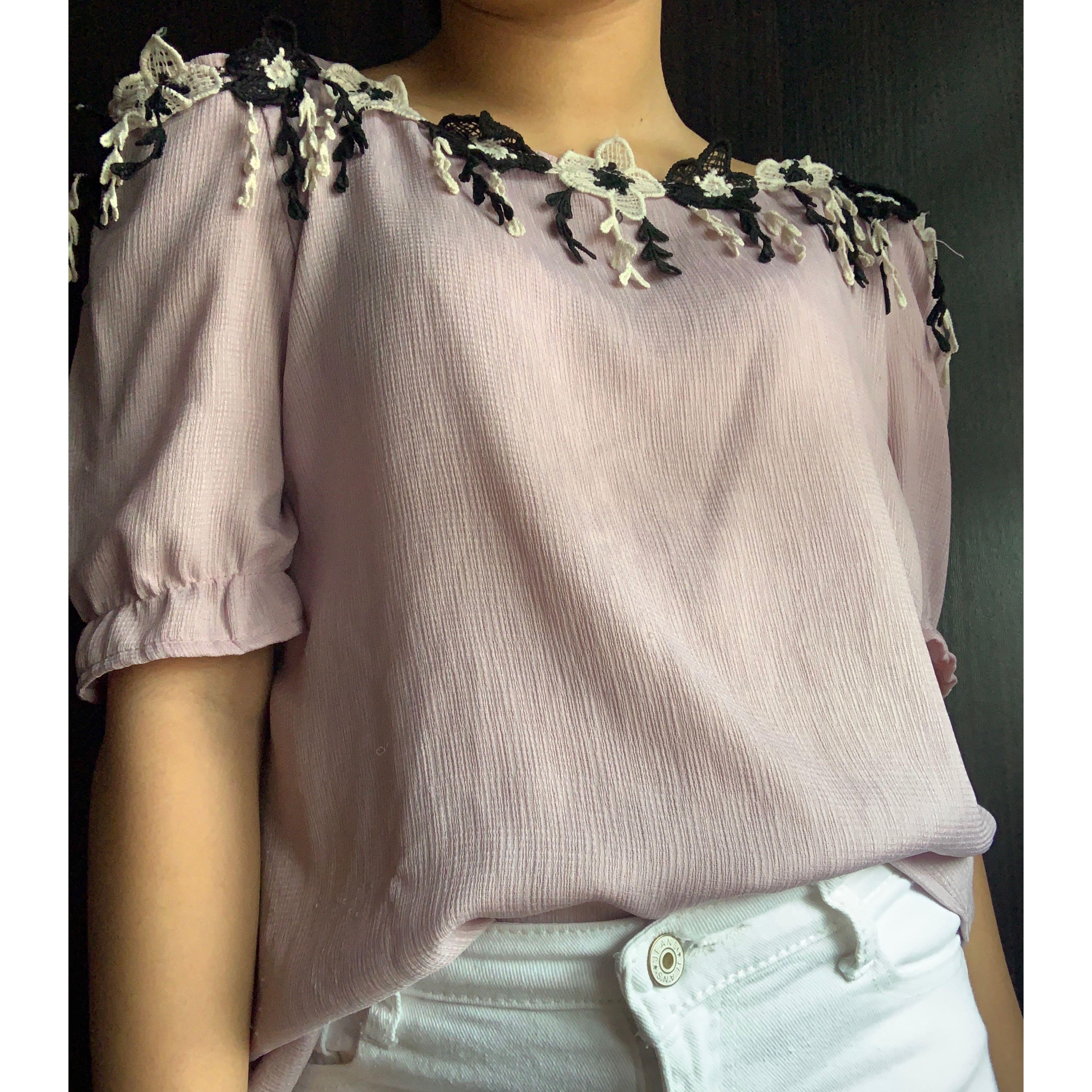 Pink Off-shoulder Floral Top (Category: Sleeveless) located in Manila. Submitted by farfromregularco (Listing ID 1060531698, Image 1). Description: Off Shoulder Floral Top Size - S to M.