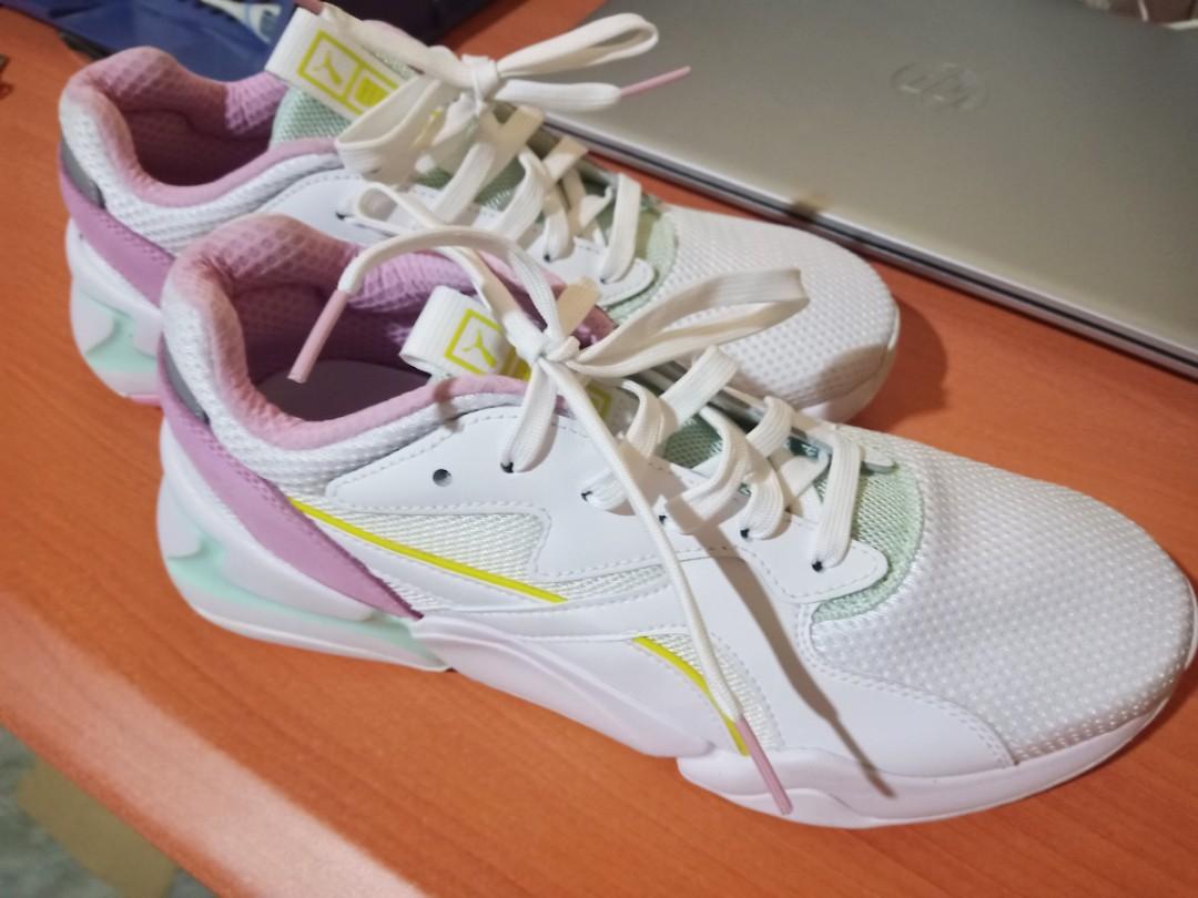 Nova mesh hot sale women's trainers