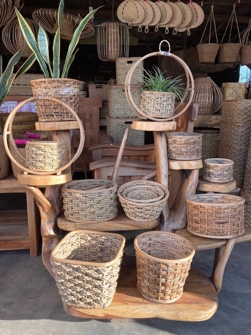 Rattan Planters (Category: Gardening Tools & Ornaments) located in Quezon City. Submitted by kahonph (Listing ID 1060760289, Image 2). Description: Price depends on size and design. - hanging planters - abaca - rattan - cactus planters Support quality local products and achieve that rattan tropical vibe ✨.