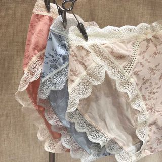 (Category: ) located in . Submitted by blakeee (Listing ID 1055532740, Image 1). Description: .