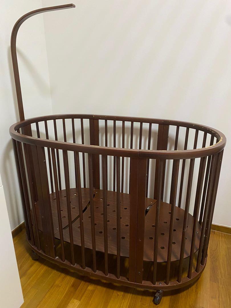 Stokke sleepi mini walnut new arrivals