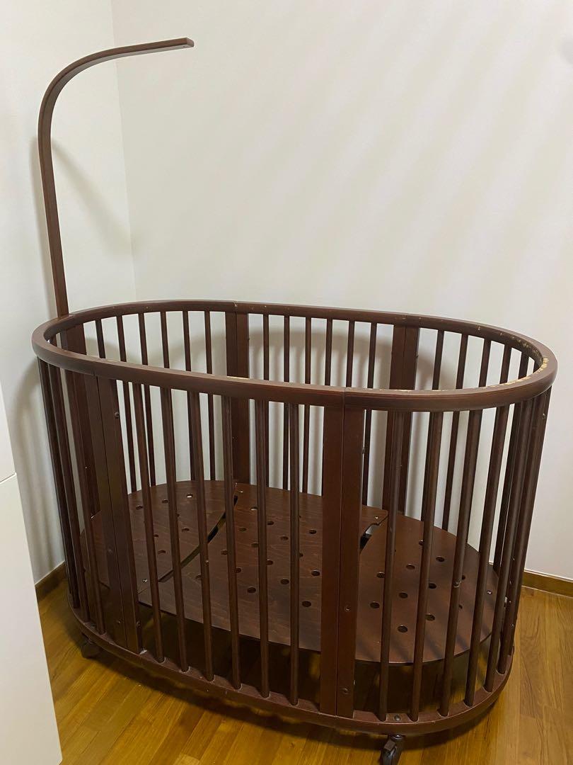 Stokke Sleepi (in Walnut), Babies & Kids, Baby Nursery & Kids Furniture