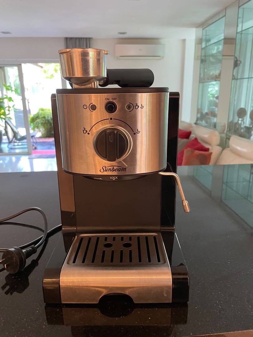 Sunbeam em2800 Piccolo espresso coffee machine, TV & Home Appliances