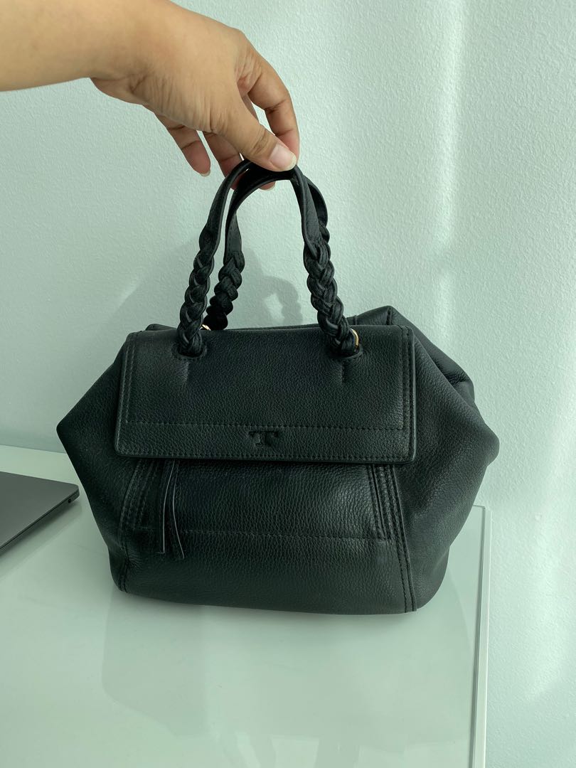 Half moon tote tory burch top