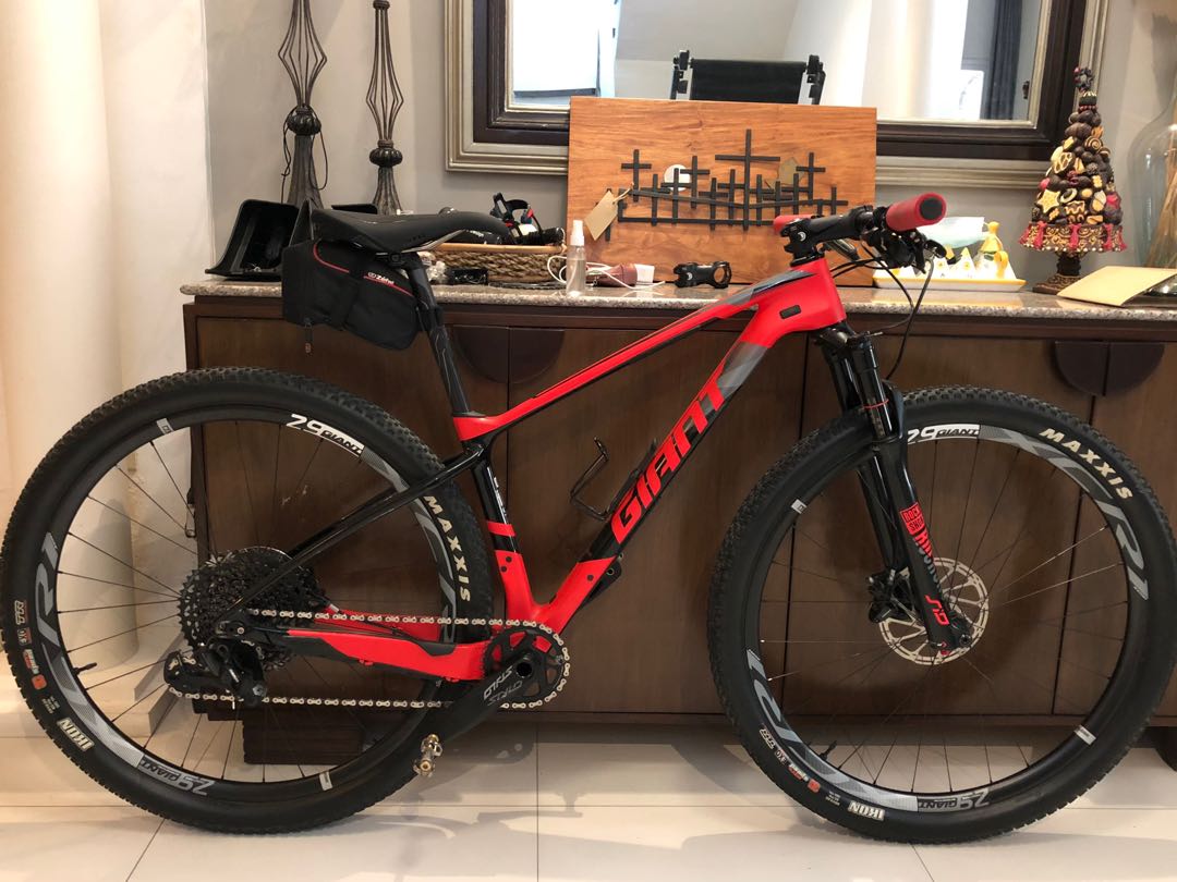 Giant XTC Advanced 29 1 Carbon Wheelset Rockshox SID Sports
