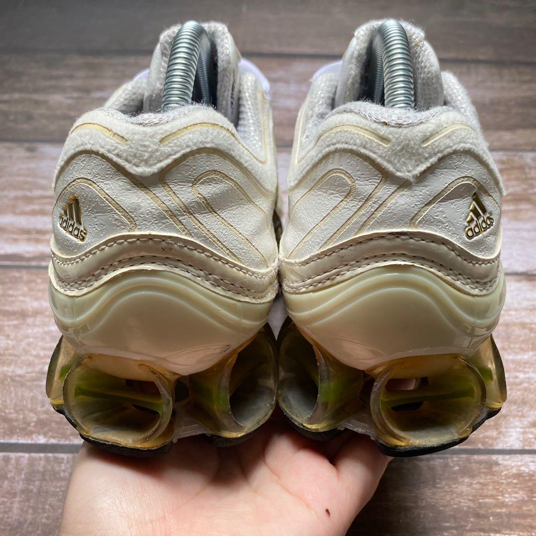 Adidas top bounce doradas