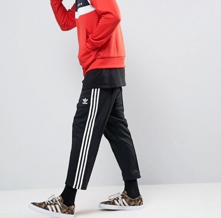 Adidas superstar cropped hot sale pants