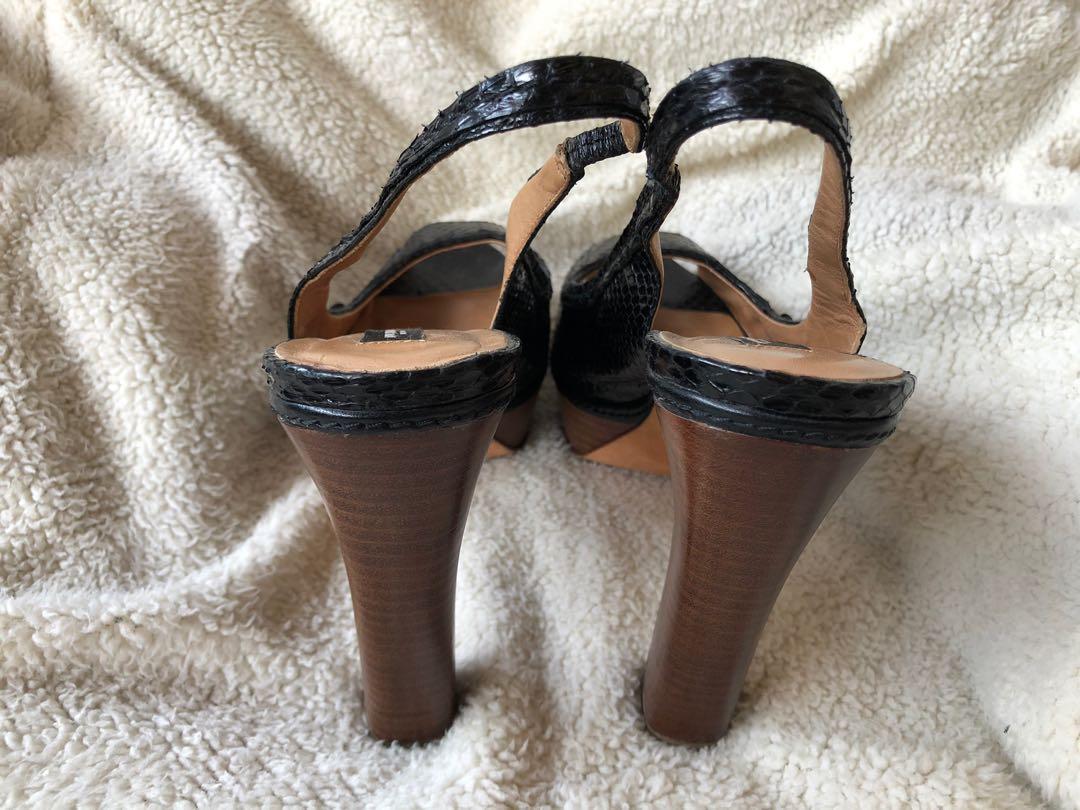 Ann taylor wedge sandals discount